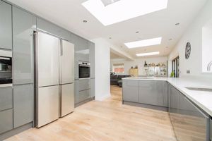 Photo 27- click for photo gallery